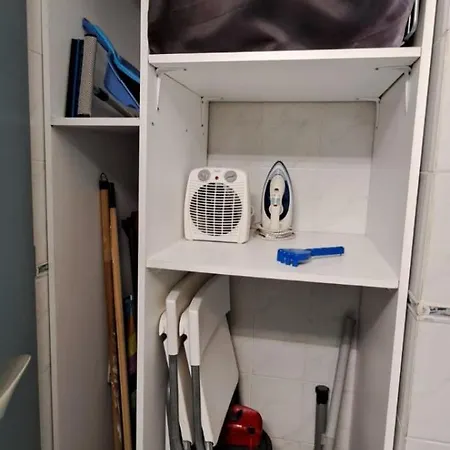 شقة Superbe Avec Piscine, Ascenseur Et Acces Direct Sur Le Port آجد